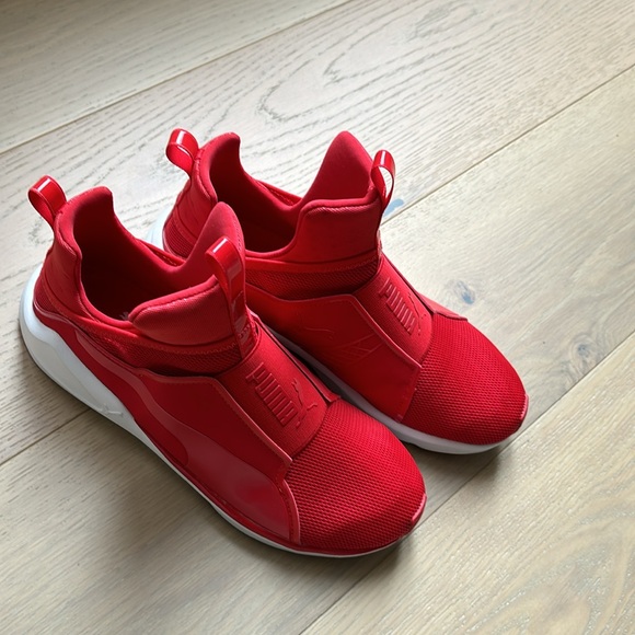 Kylie Jenner Red Puma Running Shoes, Sneakers DS2016 - Picture 14 of 15